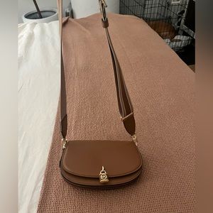 Michael Kors Crossbody Bag